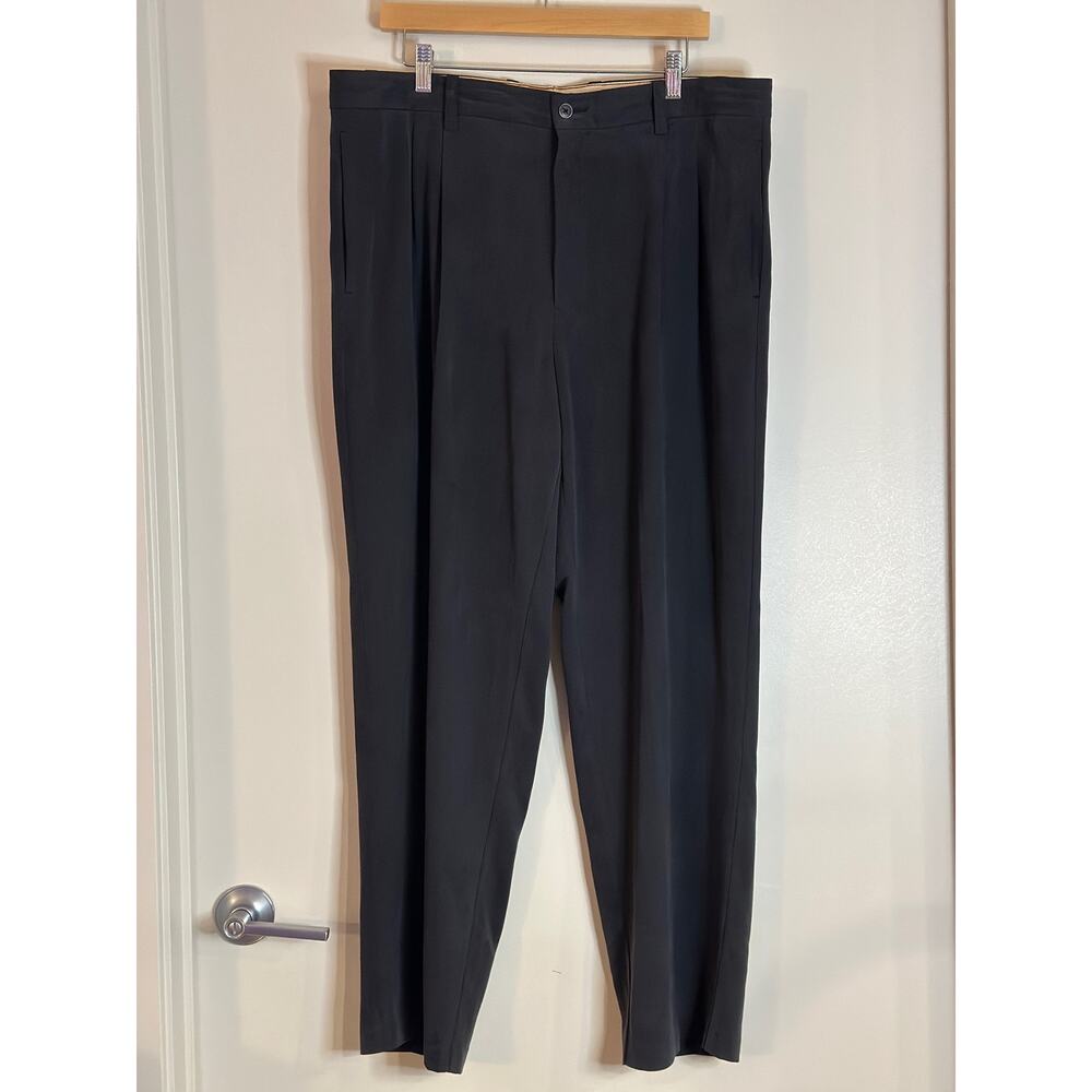 Tommy Bahama Pants Men's 38 x 30 Gray Silk Rayon Pleated Relaxed Fit Work Golf
